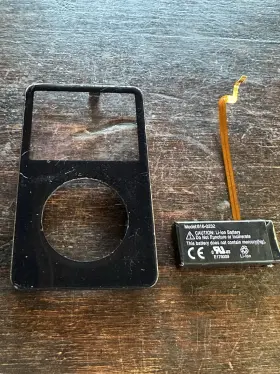 Apple 260800 Faceplate Battery Thick For Ipod Classic 5th Generation